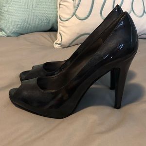 Nine West Peep Toe Pumps dark blue patent size 7.5